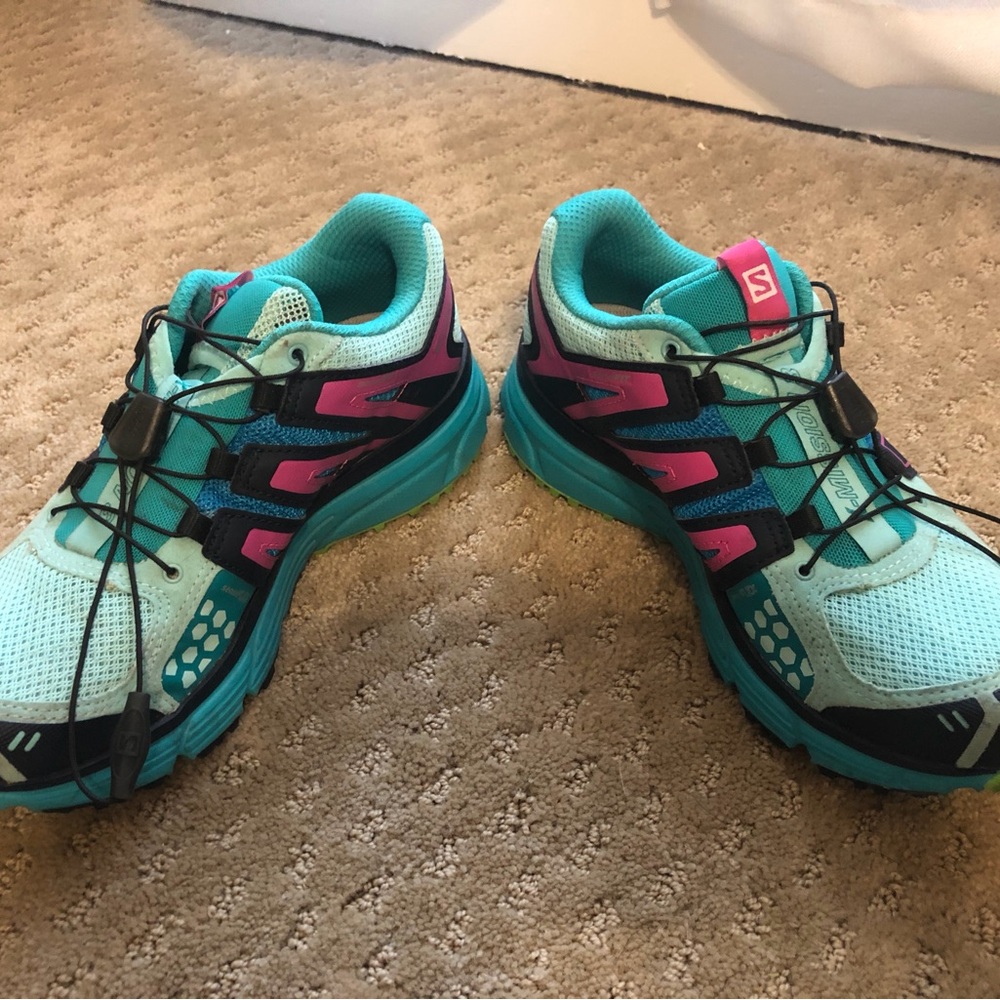 Salomon Women's Aqua and Magenta Athletic Shoes